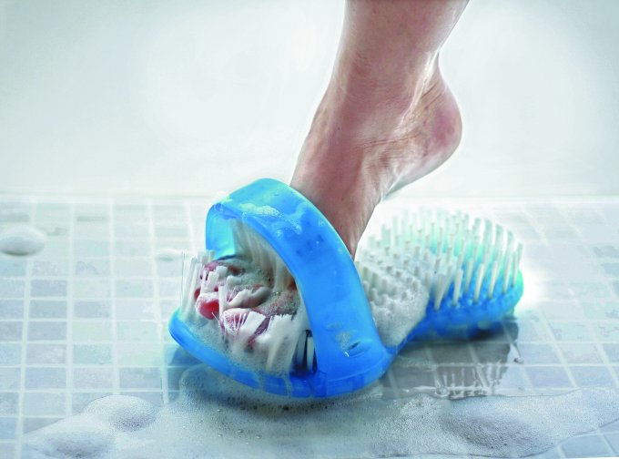 Sandale brosse lave-pied