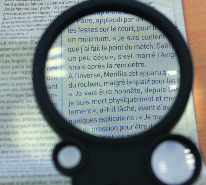 Loupe éclairante 3 en 1
